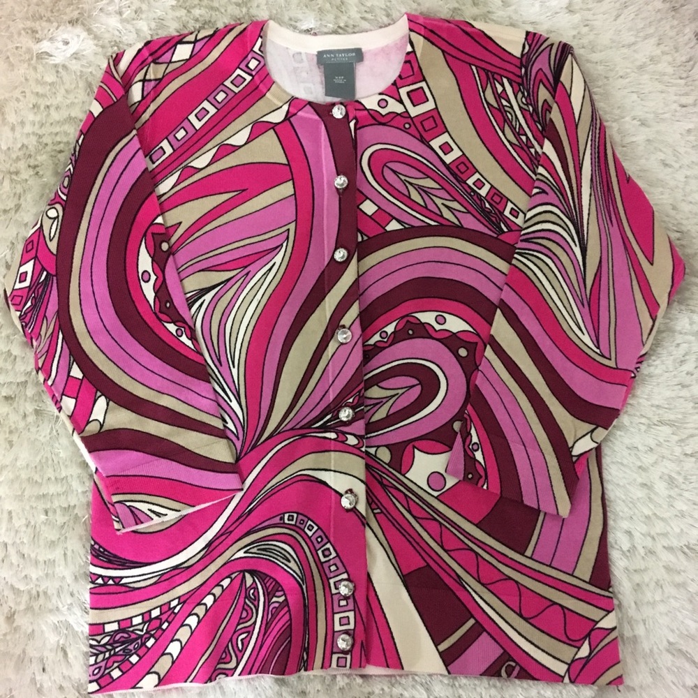 ✨Pink Abstract Patterned Diamond Button Cardigan✨